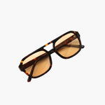 Alyssa - elegant sunglasses — view 3