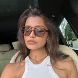 Alyssa - elegant sunglasses — view 9