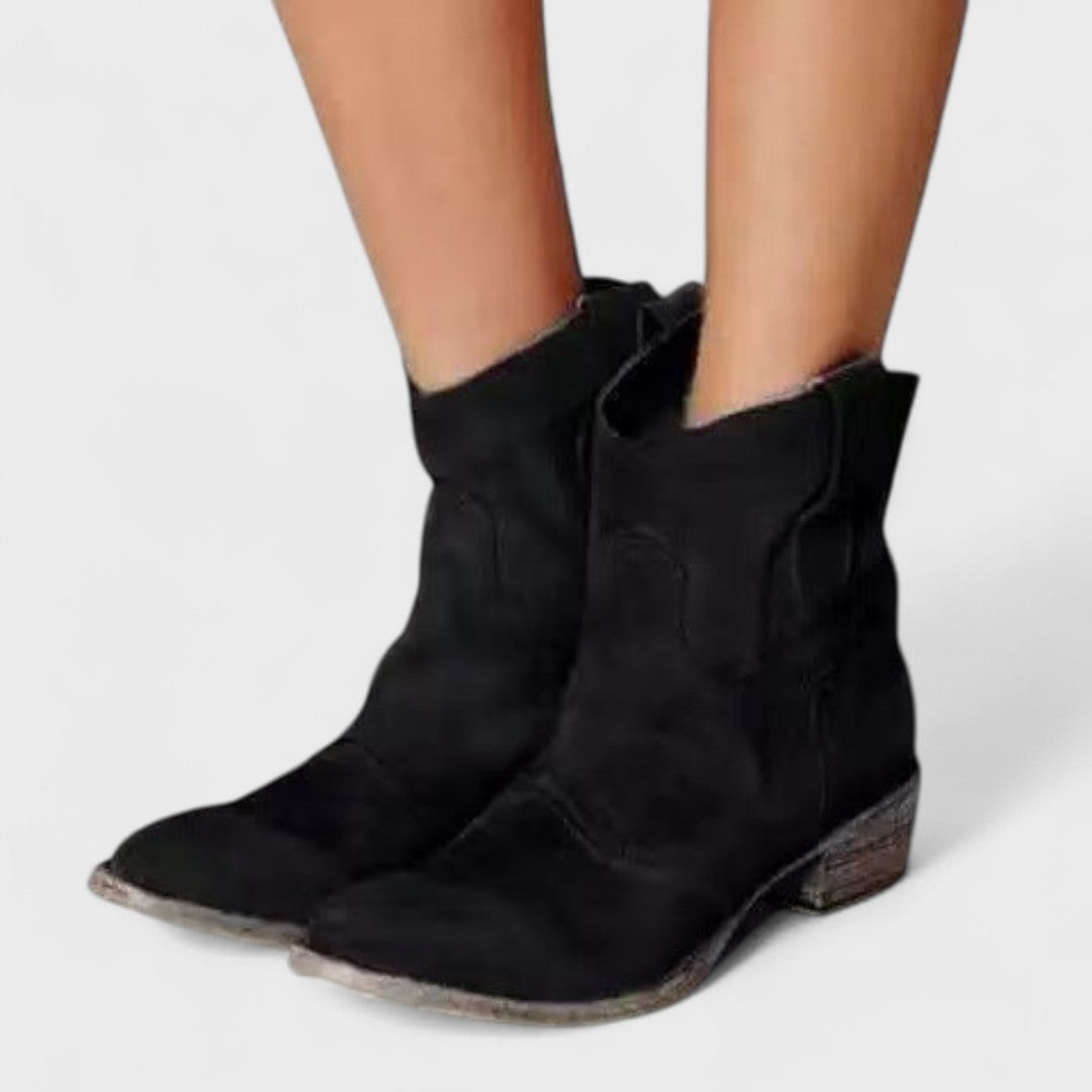 Annelore - timeless elegant ankle boots — view 3