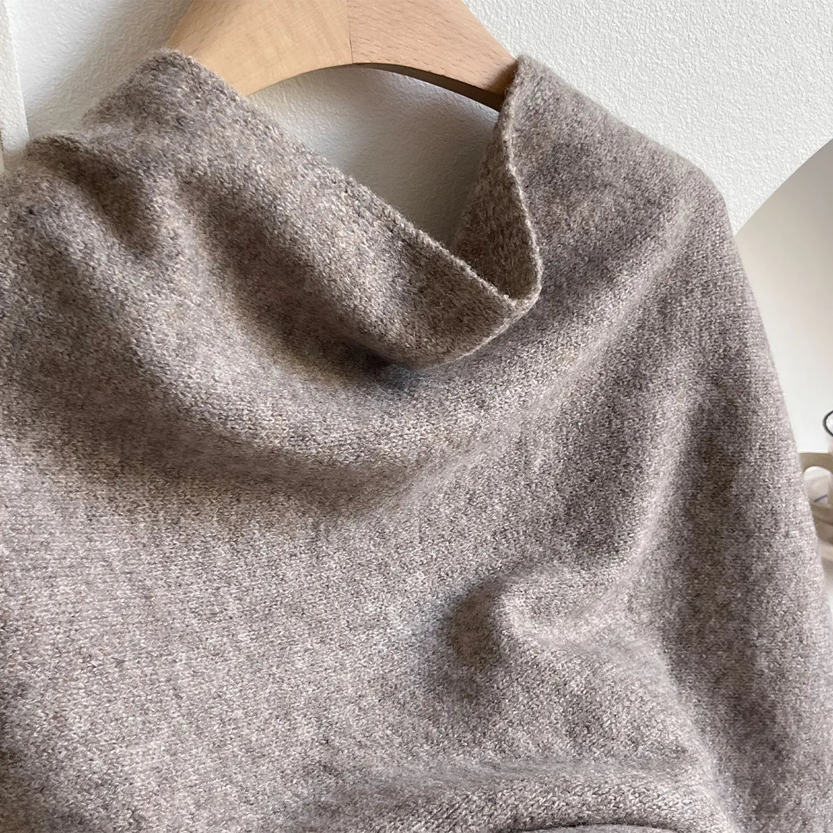 Aurora - soft fall cloak — view 6