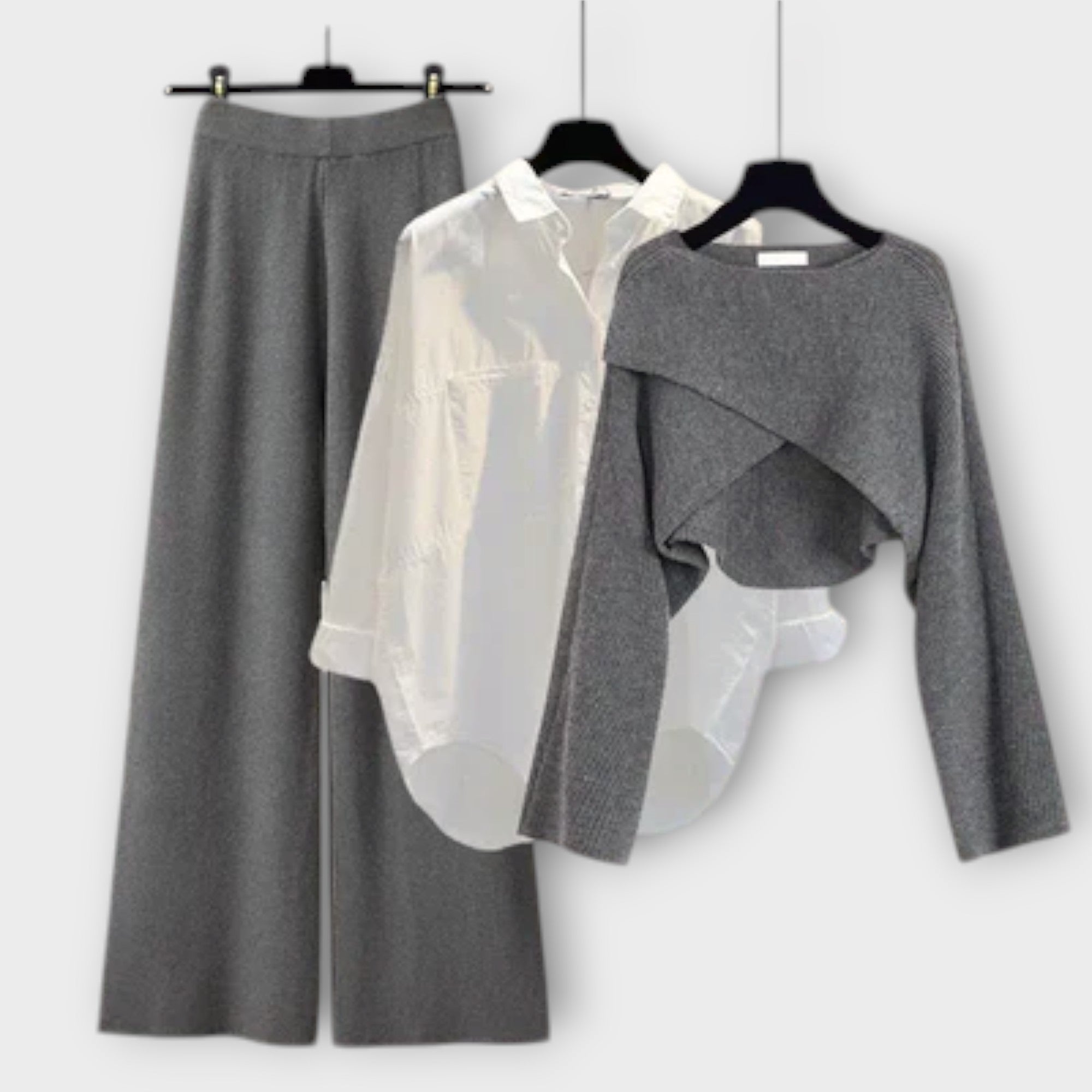 Brenda - Comfortable 3 Piece Set — view 1