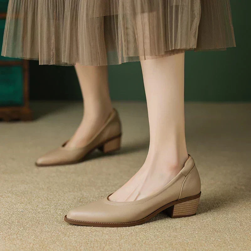Brooke - medium heel — view 9