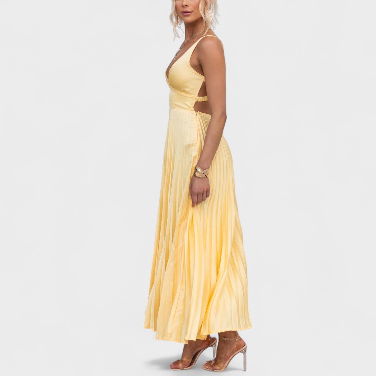 Carmen - yellow pleated maxi dress — view 4