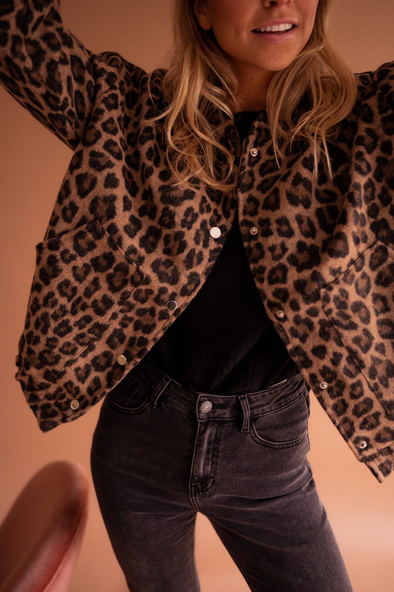Cassandra - Fashionable eye-catching jacket — view 3