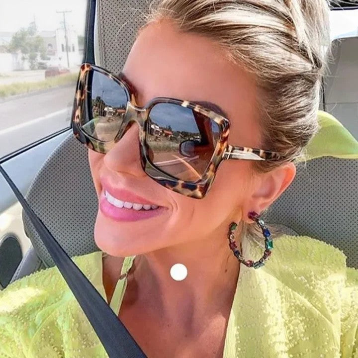 Claire - stylish sunglasses — view 2