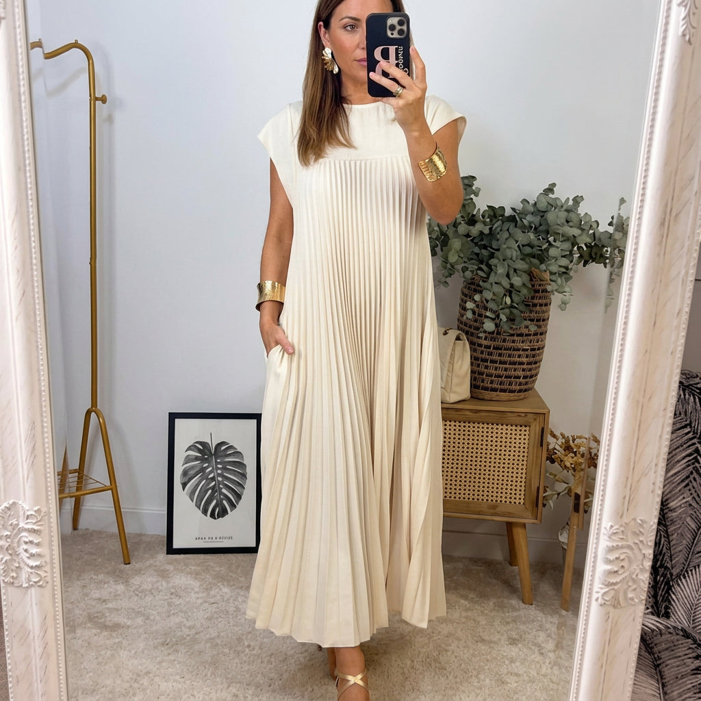 Daisy - timeless comfort dress — view 2