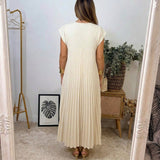 Daisy - timeless comfort dress — view 5