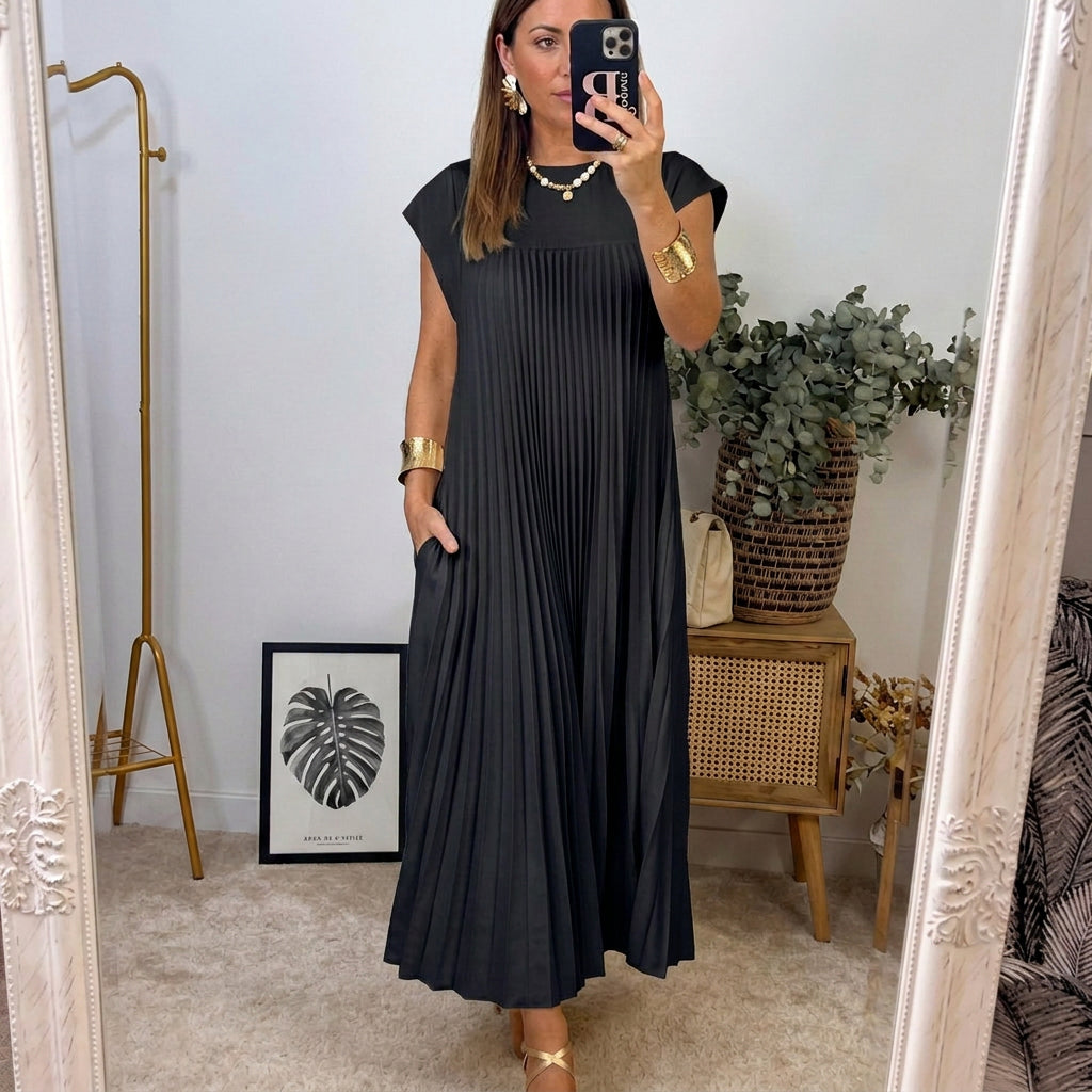 Daisy - timeless comfort dress — view 11