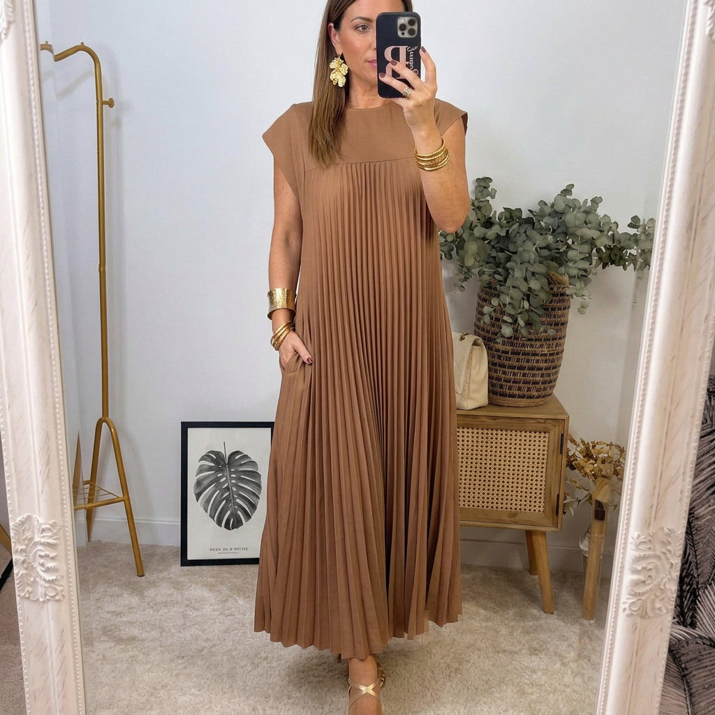 Daisy - timeless comfort dress — view 14