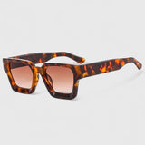Faith - elegant sunglasses — view 1