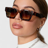 Faith - elegant sunglasses — view 2