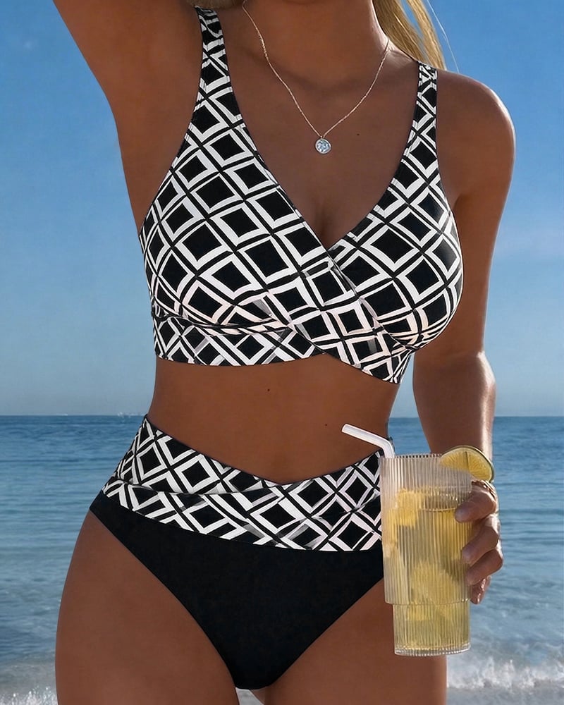 Fiona - Two-piece bikini with cut-out bra and diamond pattern — view 4