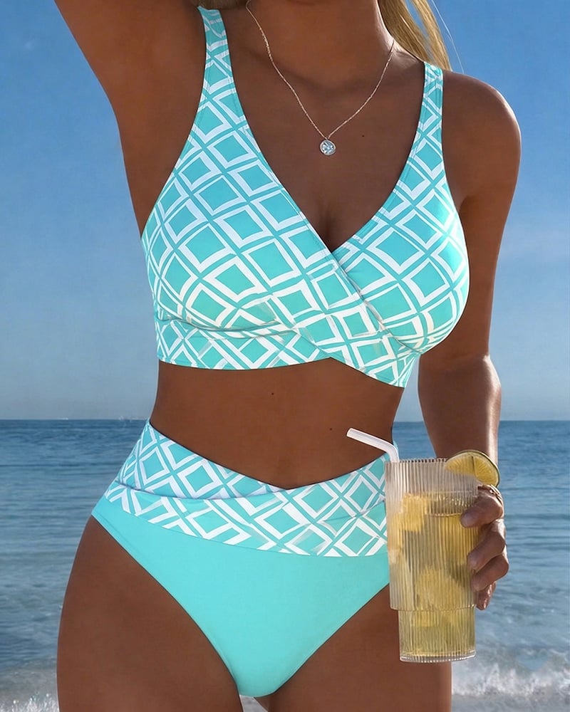 Fiona - Two-piece bikini with cut-out bra and diamond pattern — view 7