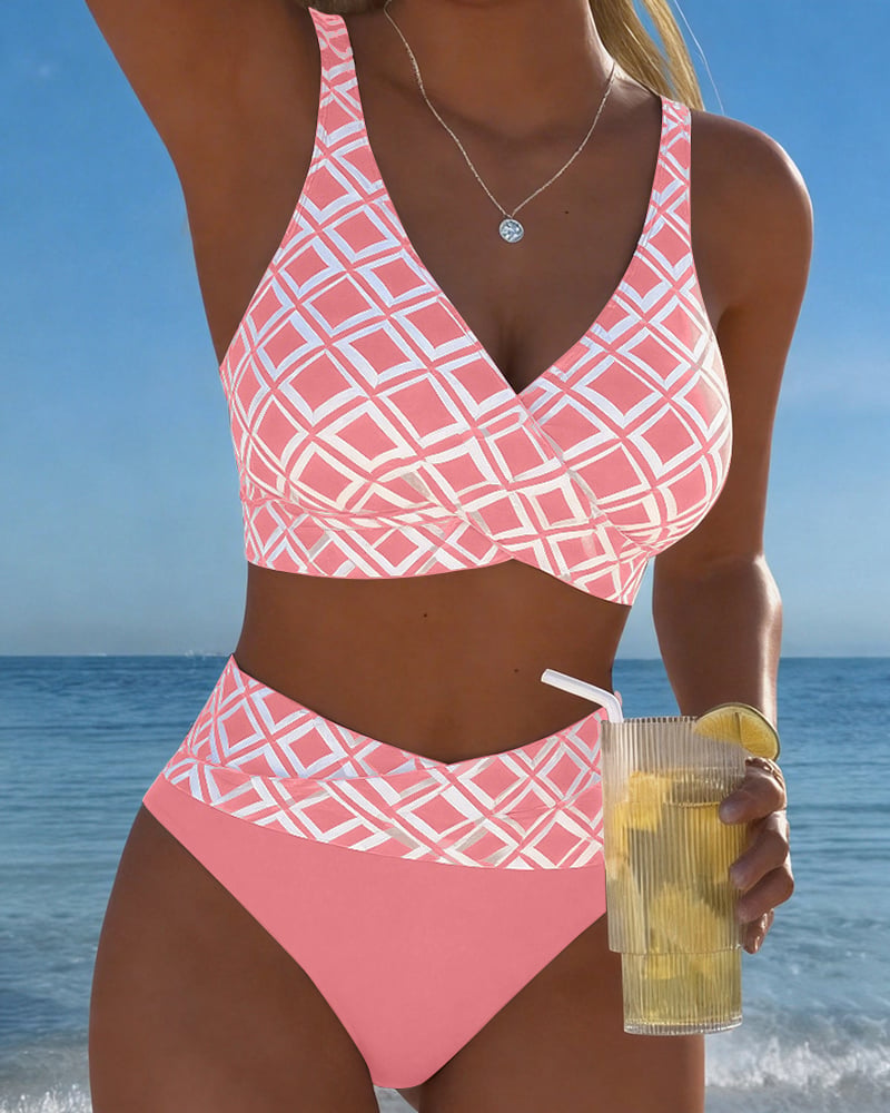Fiona - Two-piece bikini with cut-out bra and diamond pattern — view 13