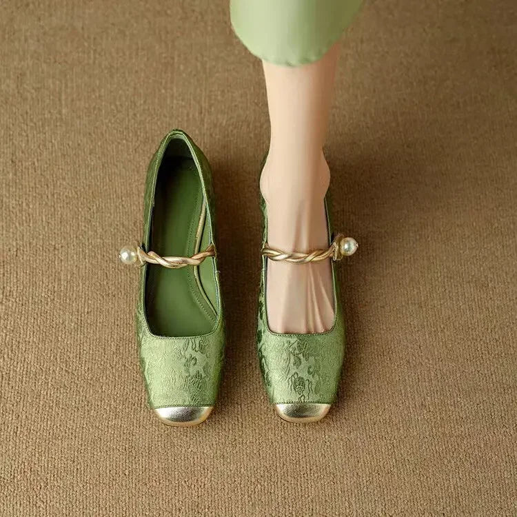 Frieda – classic strappy shoes with an elegant look — view 2