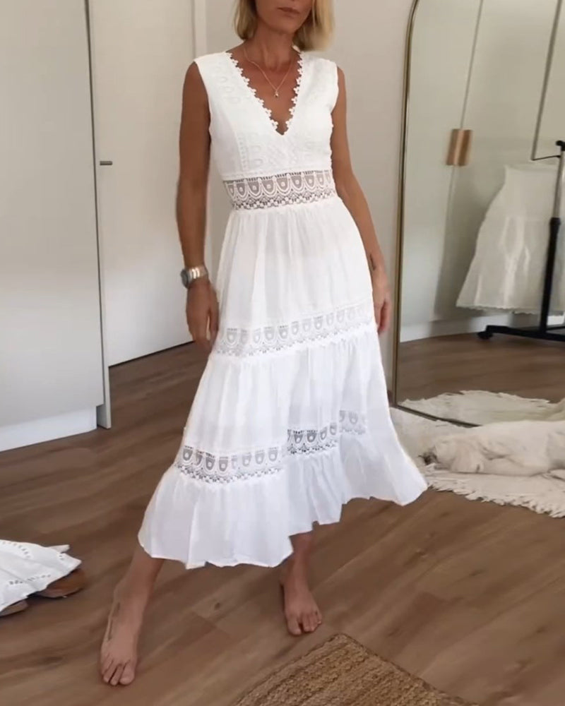 Juniper - lace dress with v-neckline — view 2