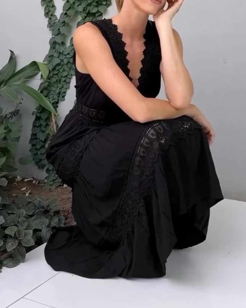Juniper - lace dress with v-neckline — view 11