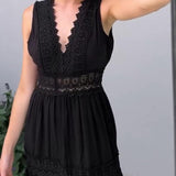 Juniper - lace dress with v-neckline — view 13