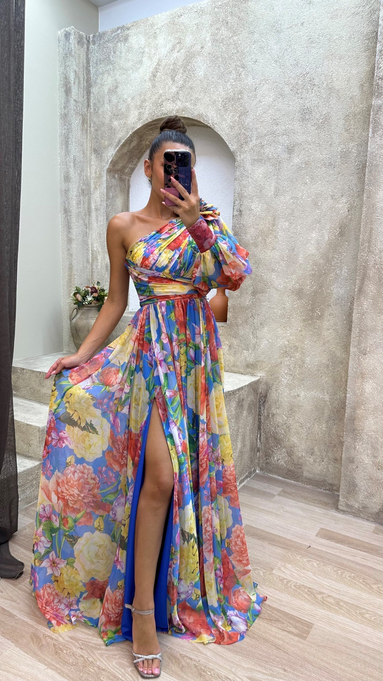 Kate - elegant and vibrant dress — view 4