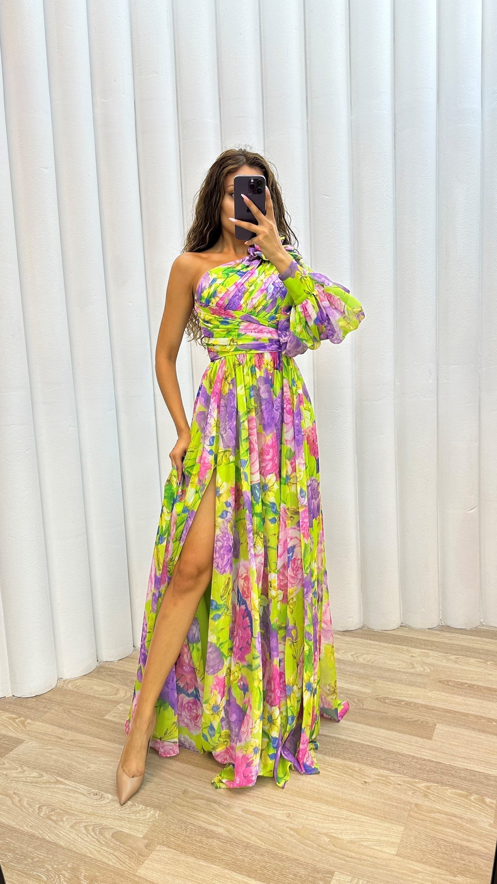 Kate - elegant and vibrant dress — view 7