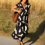 Layla - loose dress with V-neck — view 3
