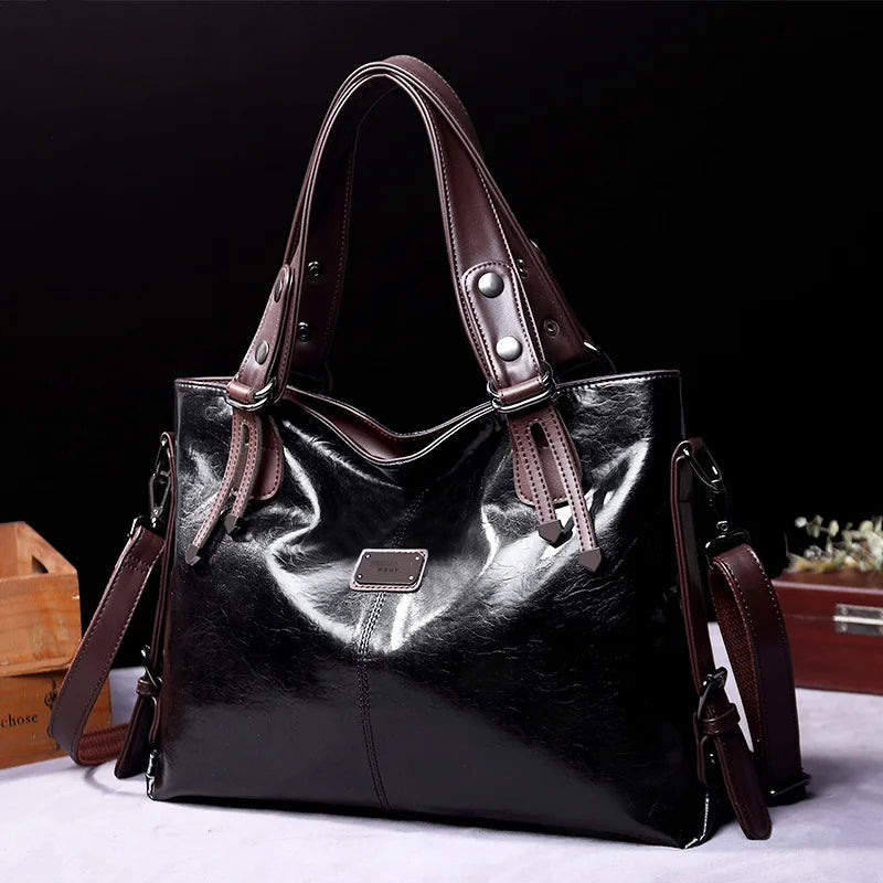 Leah - women's refined soft leather bag — view 4