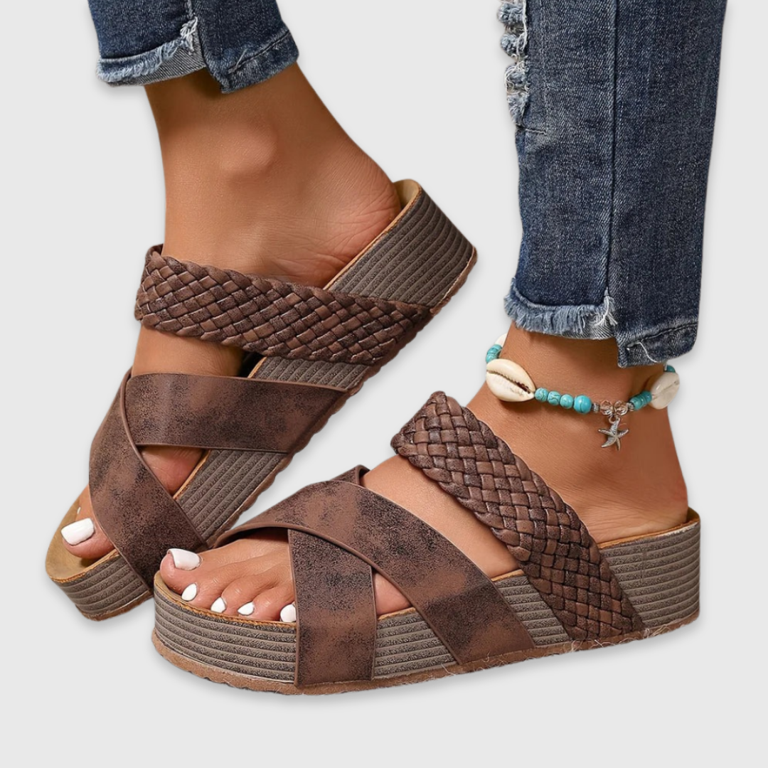 Lindsay - comfortable sandals — view 1