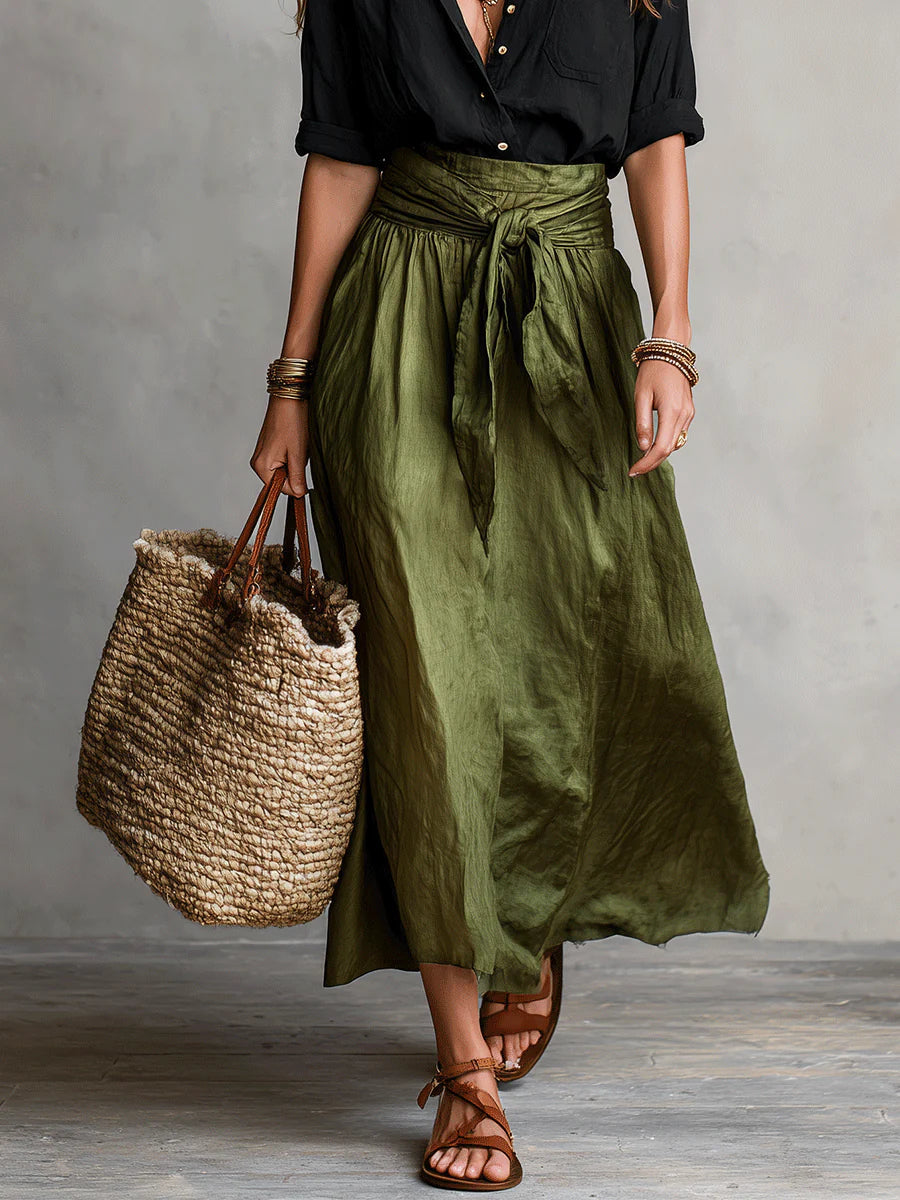 Lyla - two-piece set: black t-shirt and olive green midi skirt — view 6