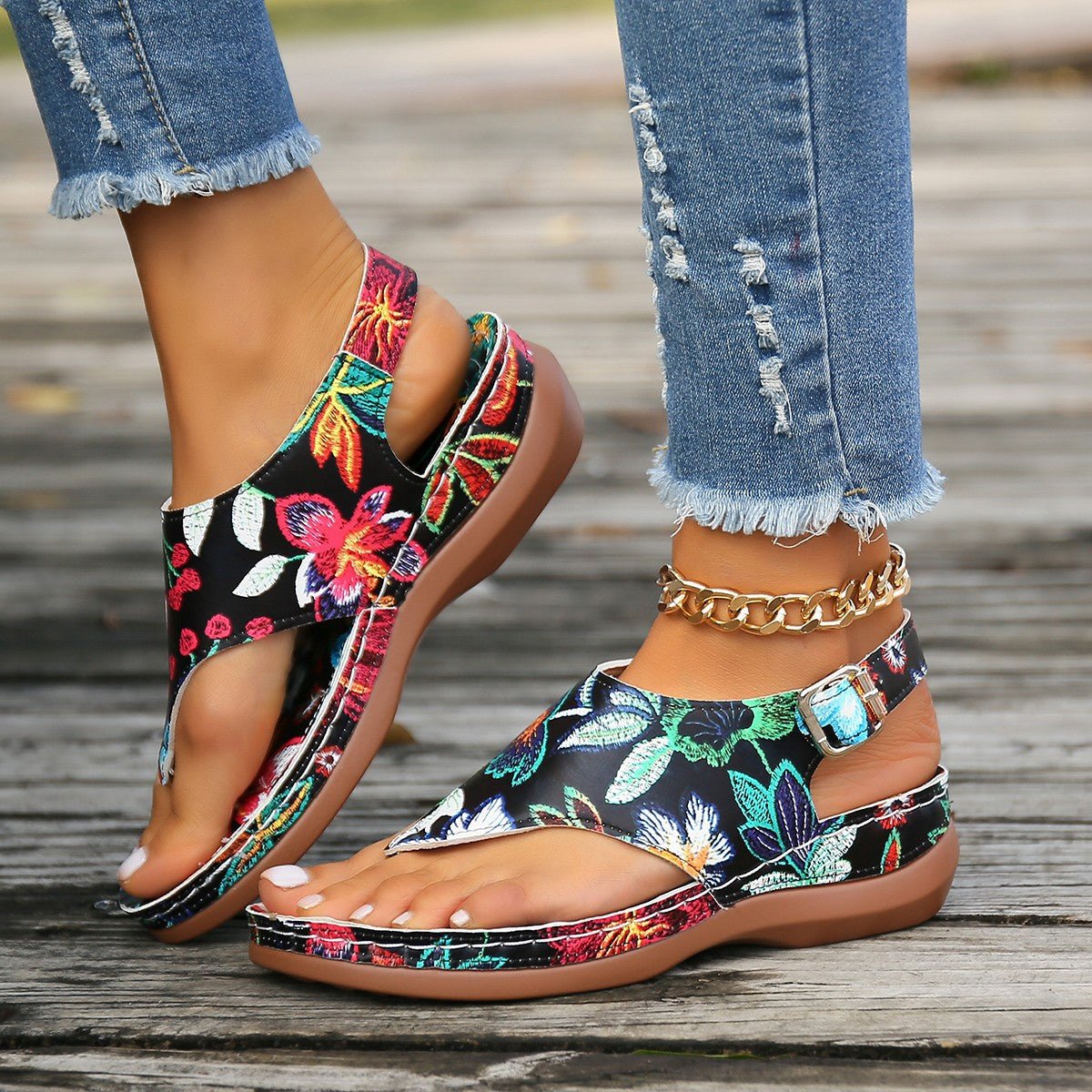 Maeve - comfortable sandals — view 4