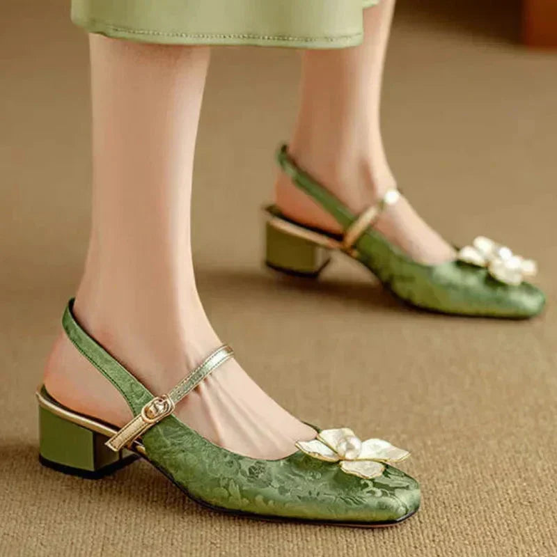 Mathilde - elegant women's shoes with floral decoration — view 9