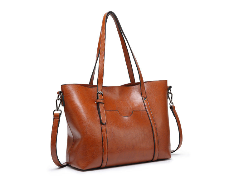 Naomi - women's roomy everyday crossbody bag — view 11