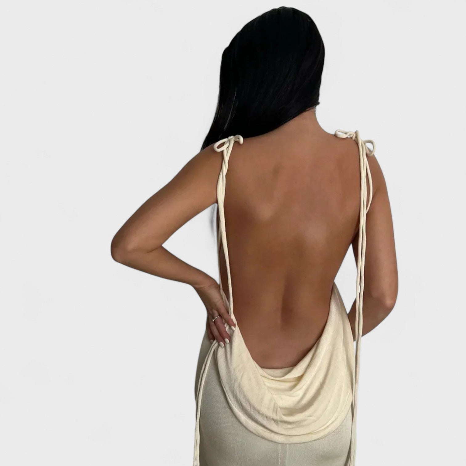Natalie - a dress that celebrates curves — view 7