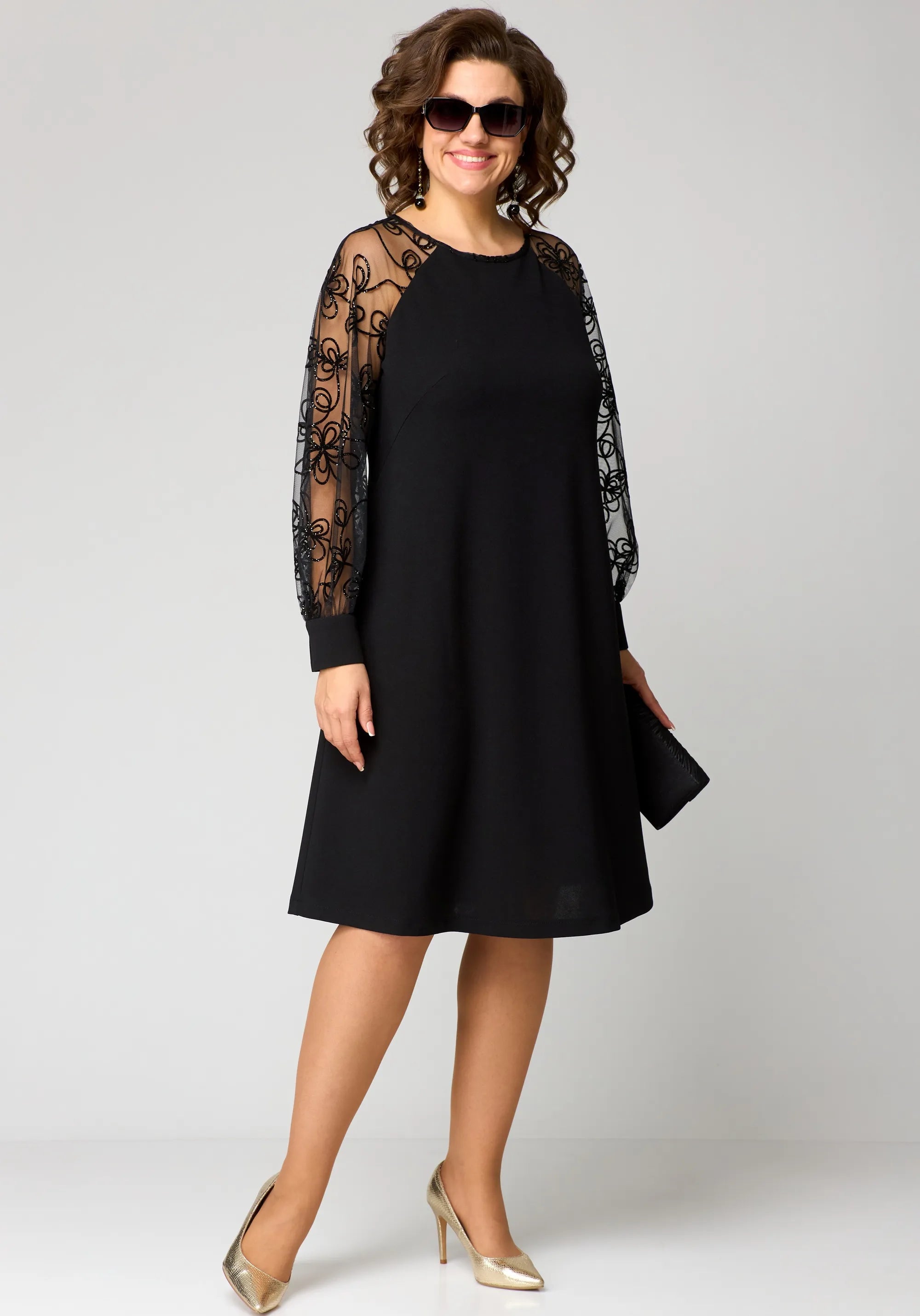 Natalie - elegant lace dress — view 9