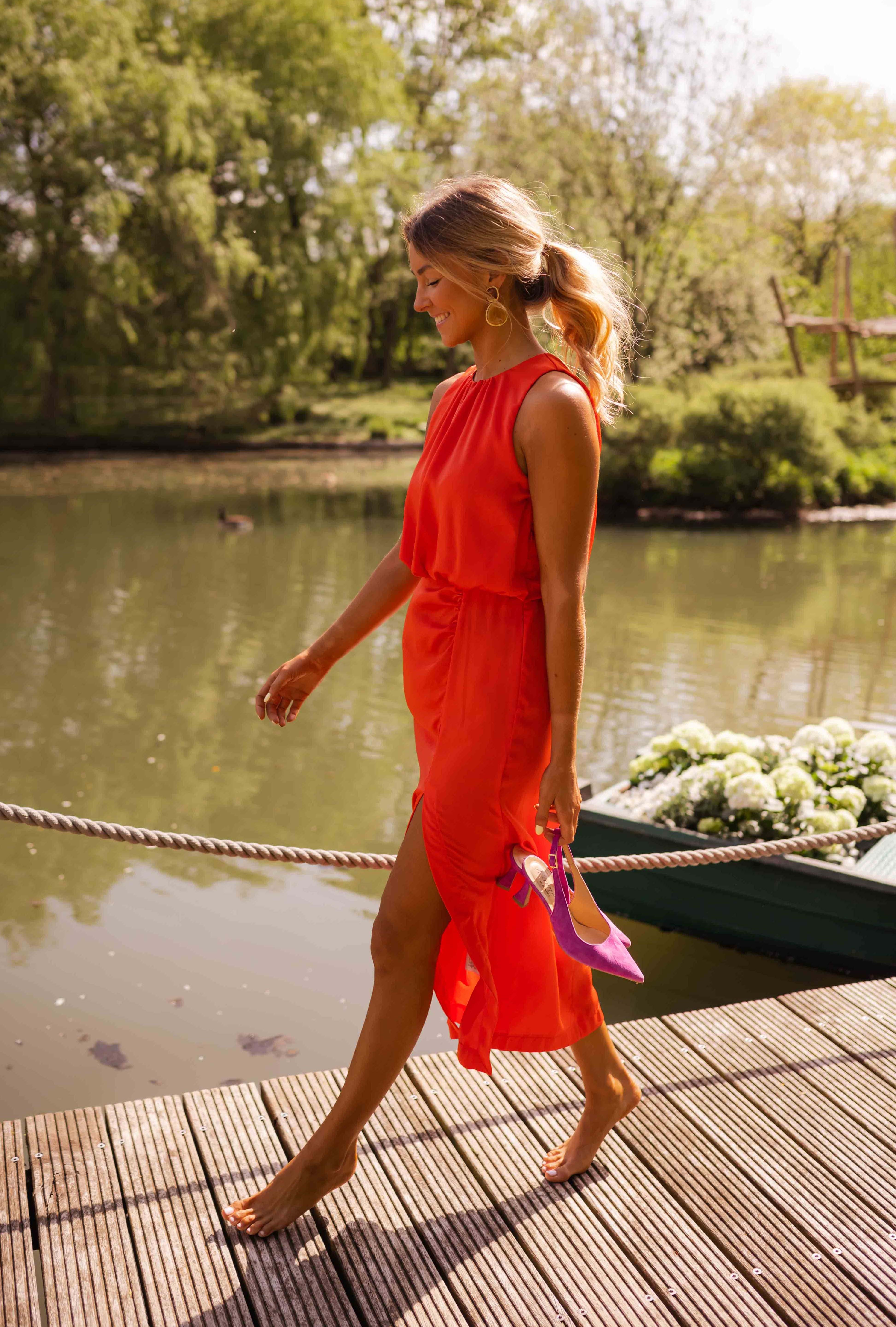 Rachel - the midi dress — view 3