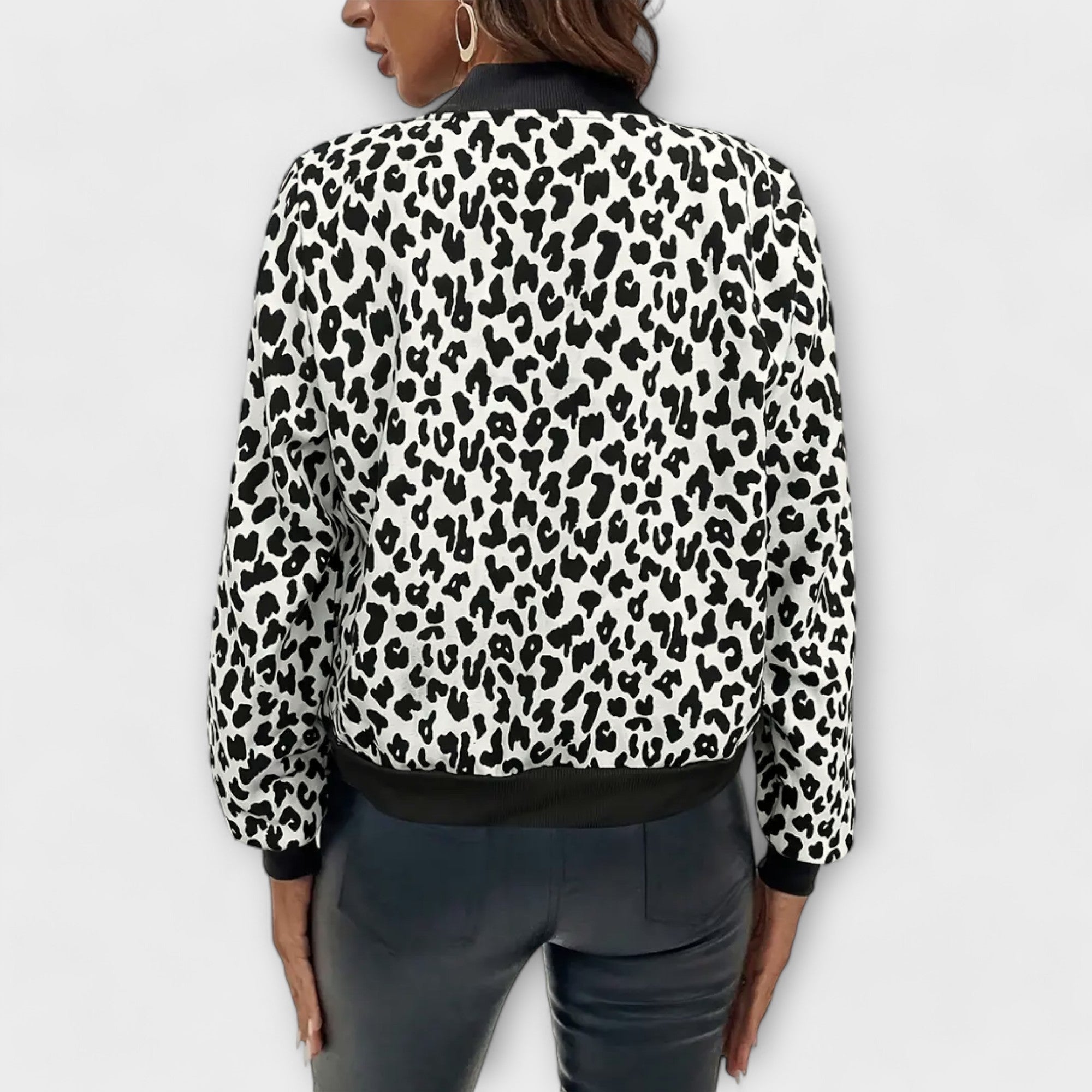 Raquel – elegant leopard print jacket — view 6