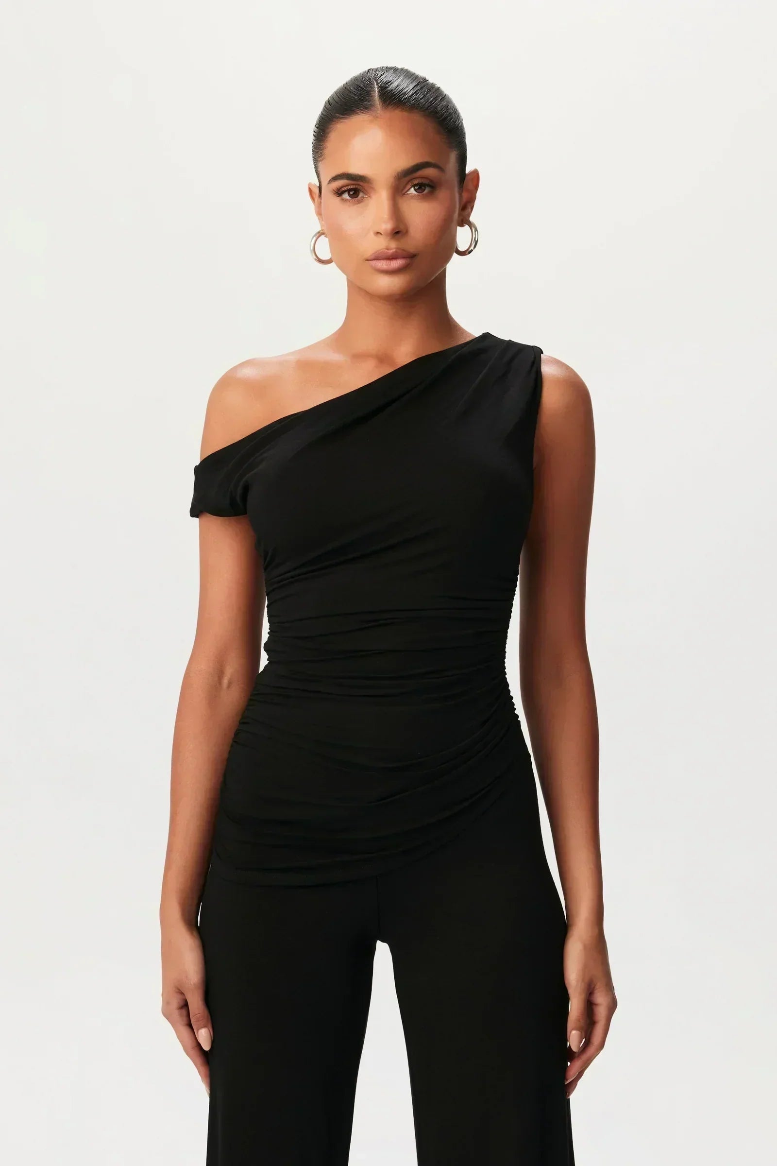 Robin Ember - elegant asymmetric set — view 9