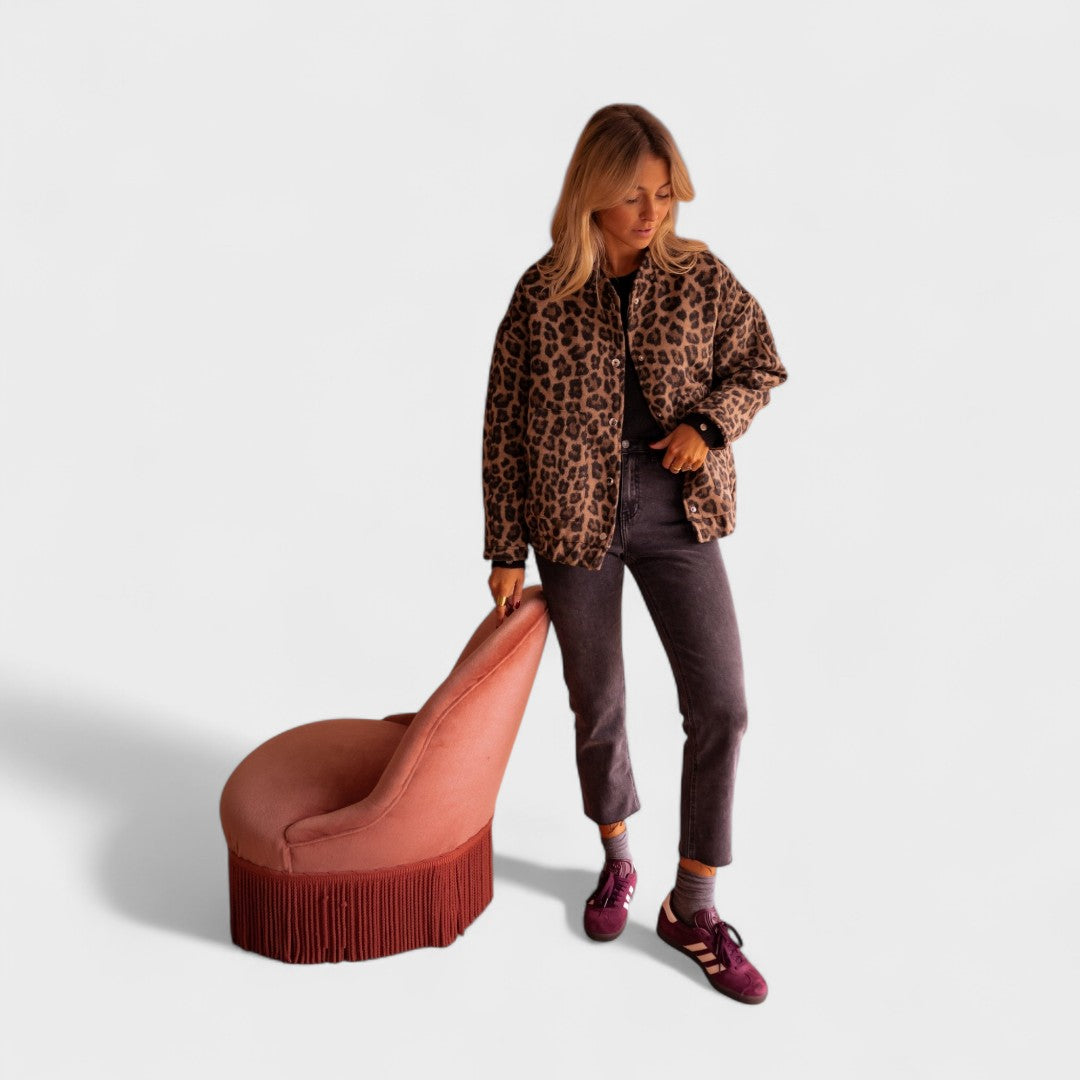 Rosa - modern leopard print jacket — view 2