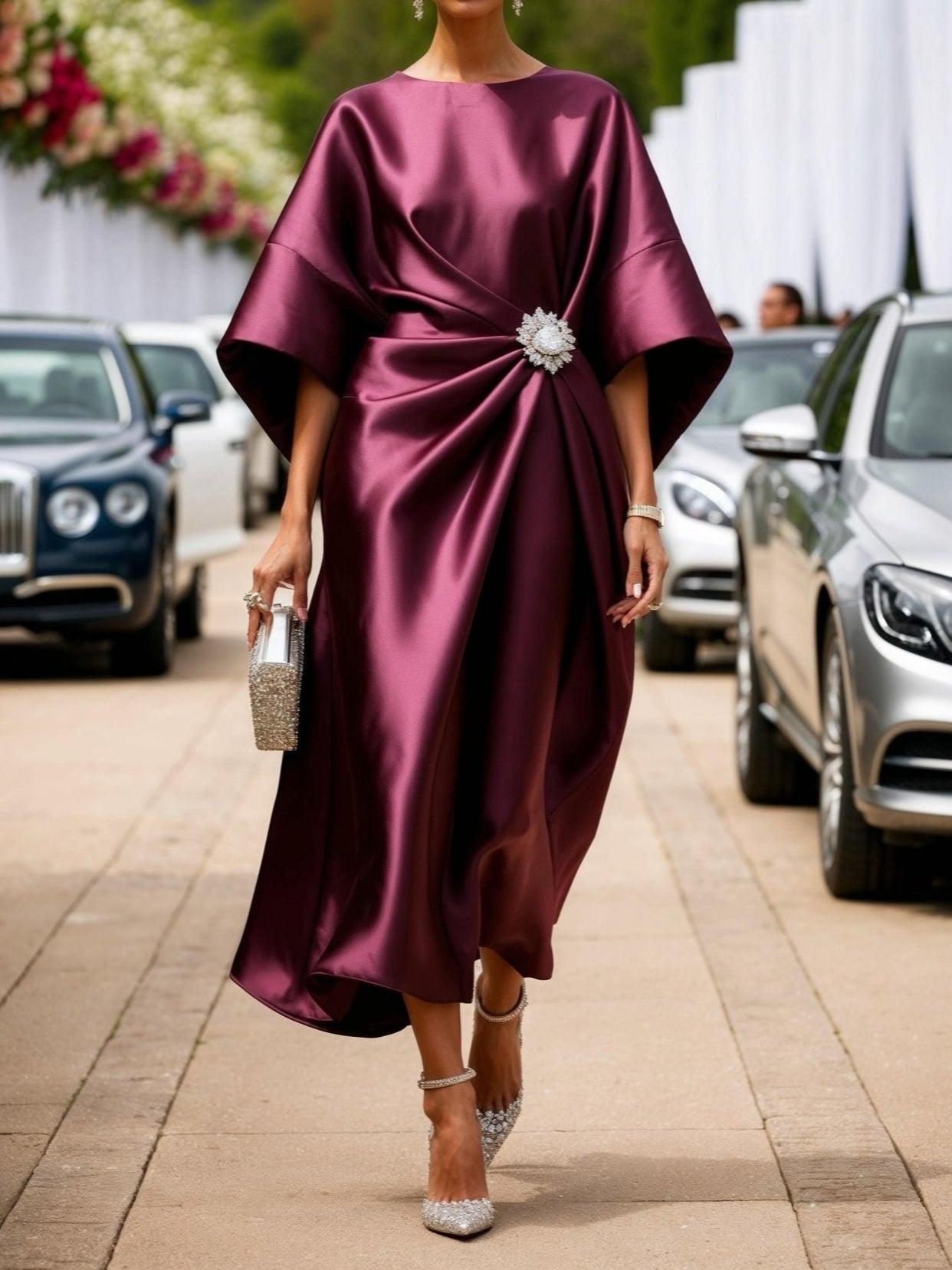 Savannah - Luxurious shimmering satin long dress — view 5