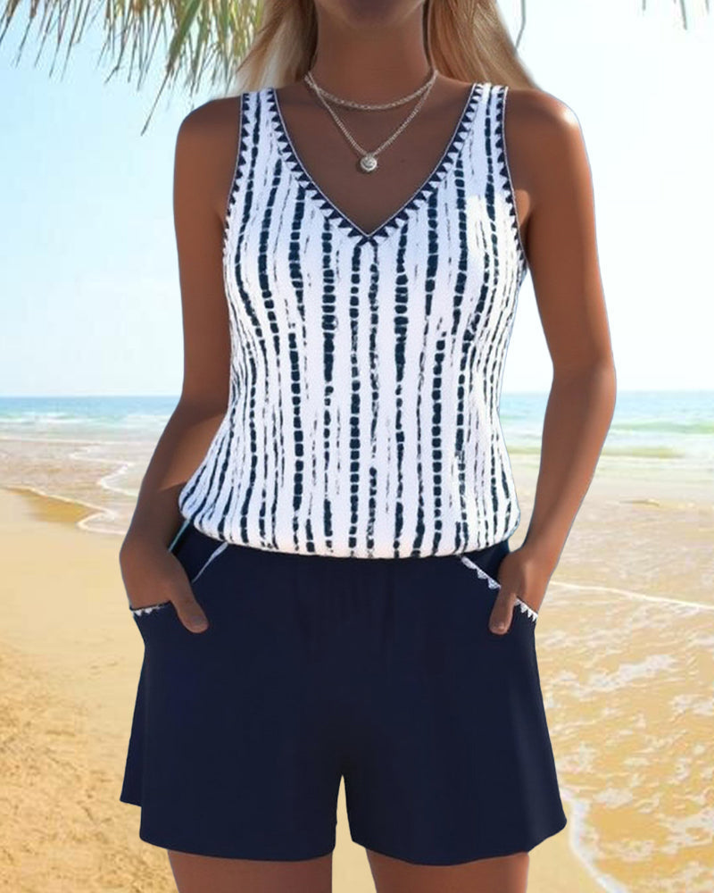 Serenity - casual swimsuit with pockets and V-neck — view 3