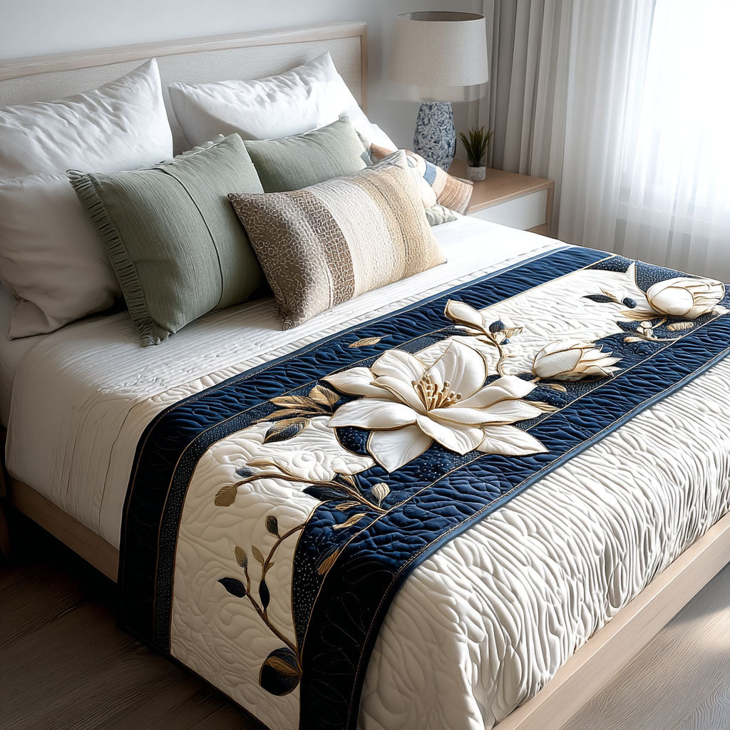Quilted bed runner - Magnolia Aura — view 1