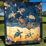 Quilted bedspread - Sea turtle cavalcade — view 1