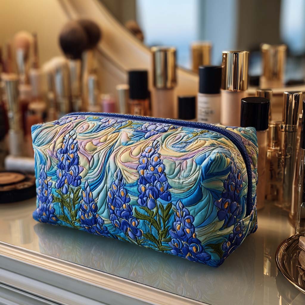 Quilted cosmetic bag - Flower motif — view 1