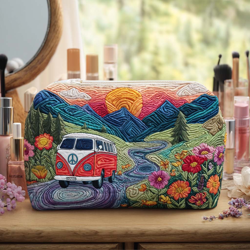 Quilted cosmetic bag - Freien horizon — view 1