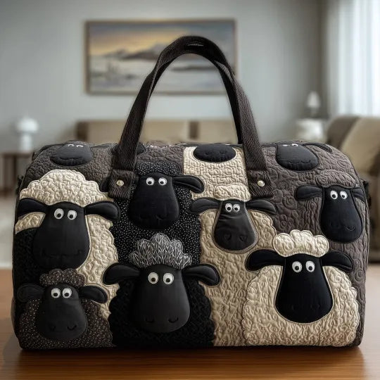 Quilted travel bag - Lambs — view 1