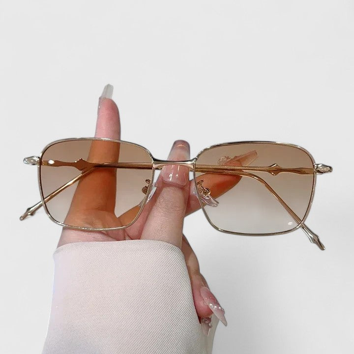 Vanessa - stylish sunglasses — view 4