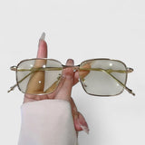 Vanessa - stylish sunglasses — view 11