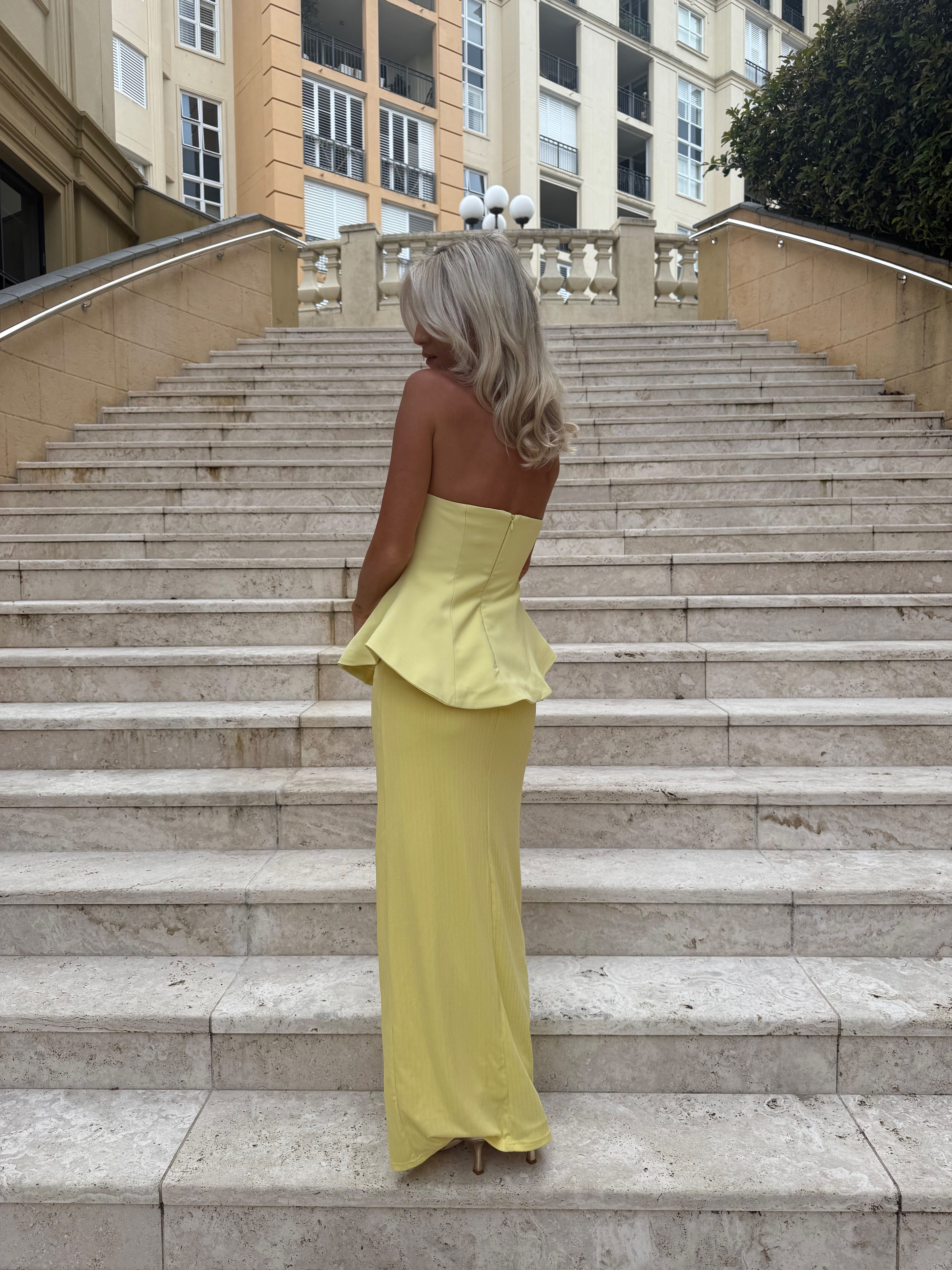 Willa - maxi dress elegance — view 3